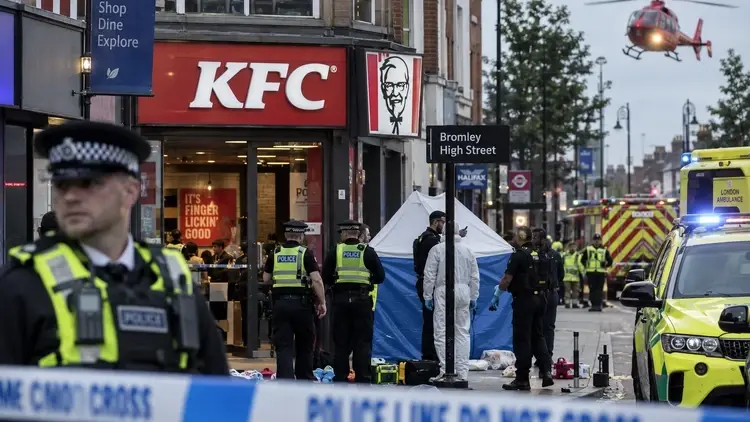 Akcja policji w Bromley - zdjęcie wygenerowane przez AI