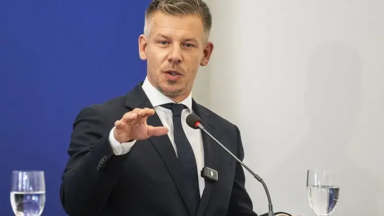 Peter Magyar mówi