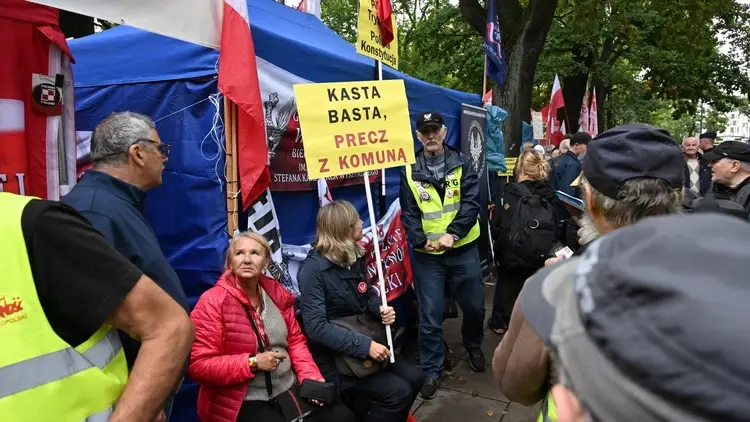 Miasteczko namiotowe pod Trybunałem Konstytucyjnym