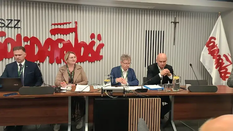Kongres Nauki i Oświaty NSZZ „Solidarność” w Warszawie. Sygnały alarmowe