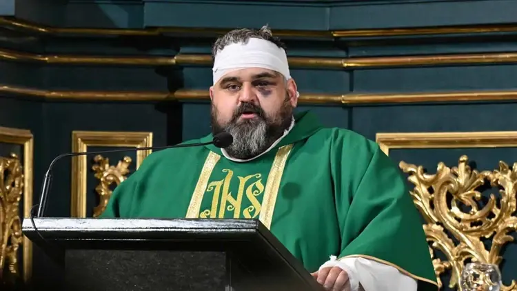 Ksiądz Adrian, jeden z poszkodowanych