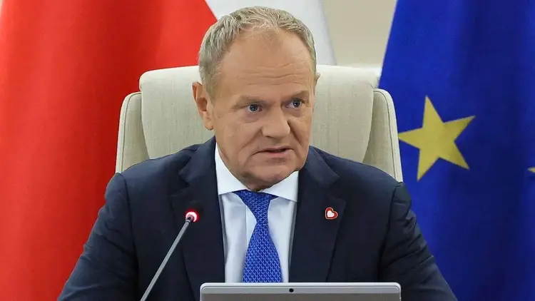 Premier Donald Tusk podczas posiedzenia rządu w KPRM w Warszawie