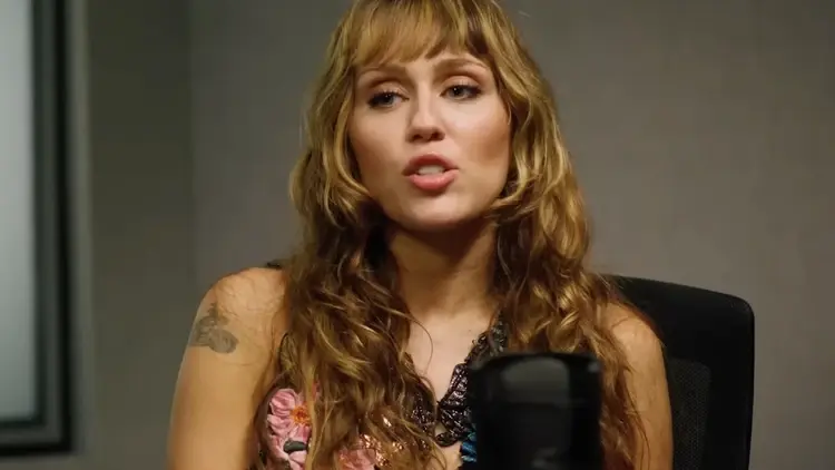 Sensacyjna decyzja Miley Cyrus. Ojciec przerywa milczenie