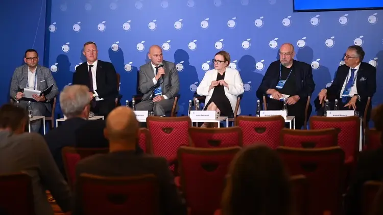 Panel o rekarbonizacji energetyki na Forum Ekonomicznym w Karpaczu